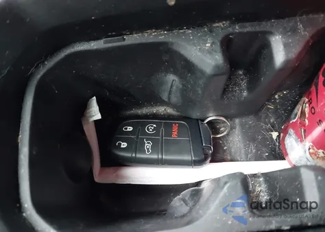 2024 Jeep Compass Latitude 4X4 from USA, damaged, VIN 3C4NJDBN6RT107198